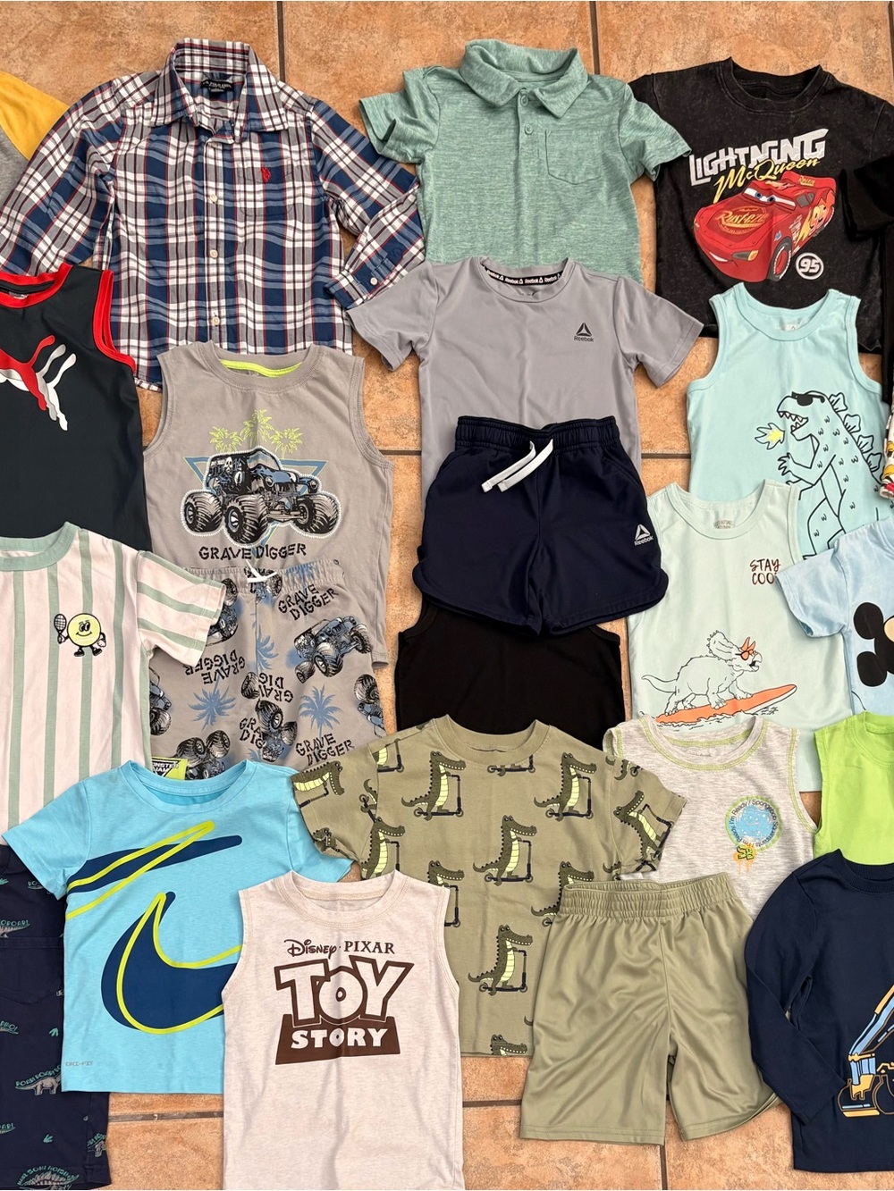 Little Boys Size 4/5 Summer Clothes + Shoes Lot of 25+ Pieces - Picture 16 of 16
